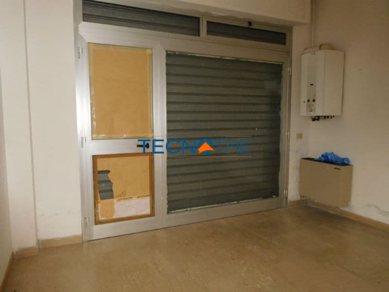 Dettaglio 9: Martinsicuro Locale Commerciale Zona Nord