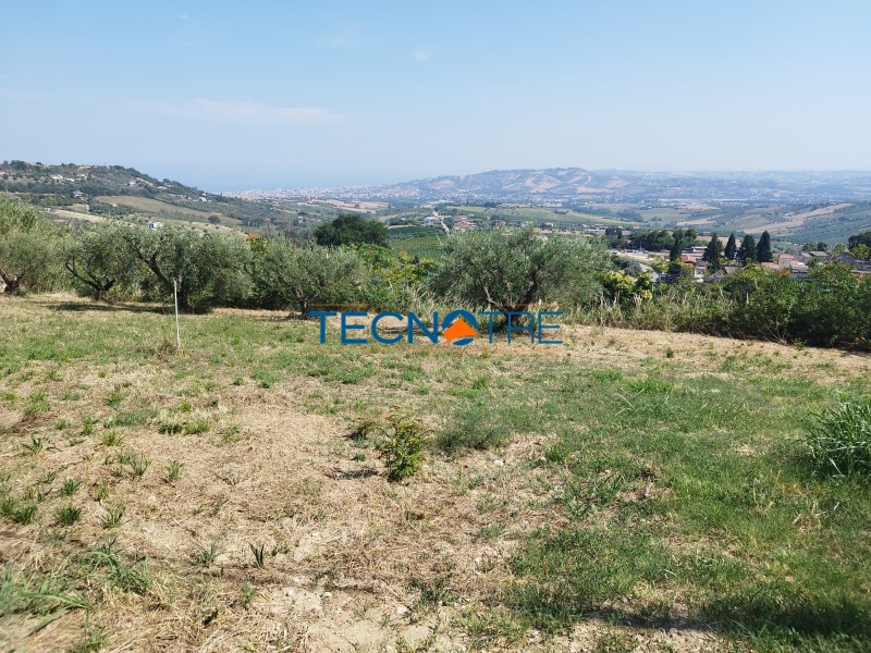 Dettagli: Colonnella Terreno Edificabile VISTA MARE e MONTI con Progetto Approvato