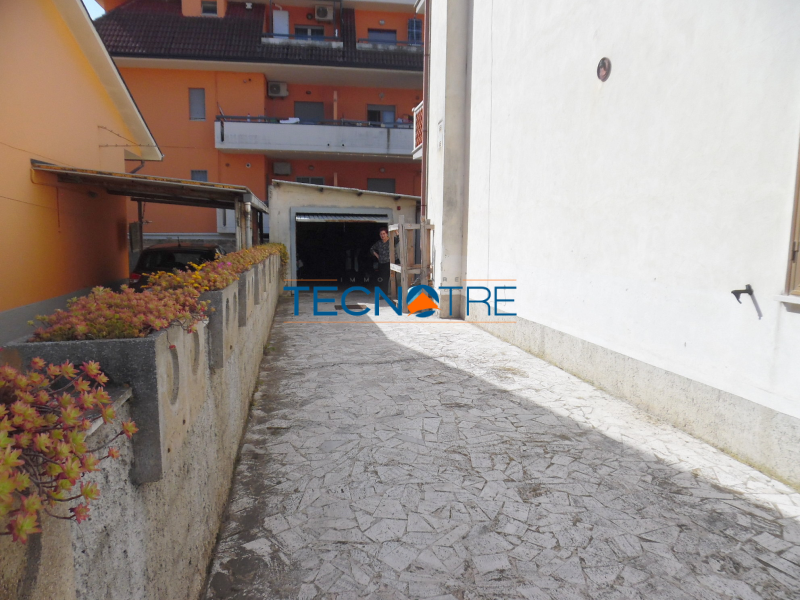 Dettaglio 53: Martinsicuro Casa Singola divisa in due Appartamenti