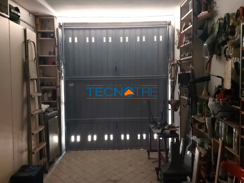 Dettagli: Martinsicuro Garage e Posto Auto