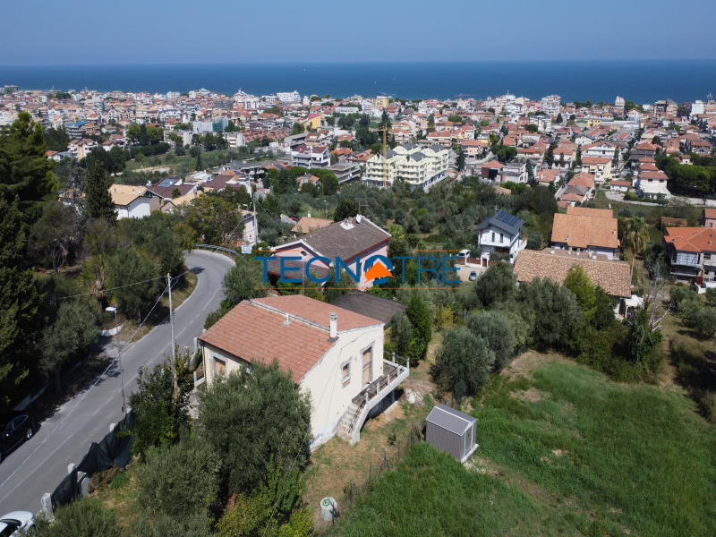 Dettagli: Tortoreto Prima Collina Casa Singola – Rif. 9352
