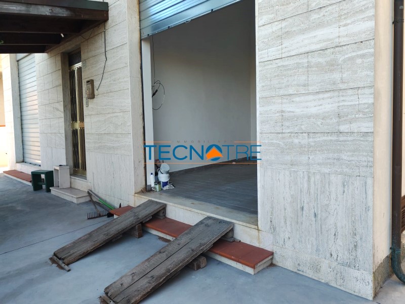 Dettaglio 15: Martinsicuro Zona Residenziale Appartamento Quadrilocale