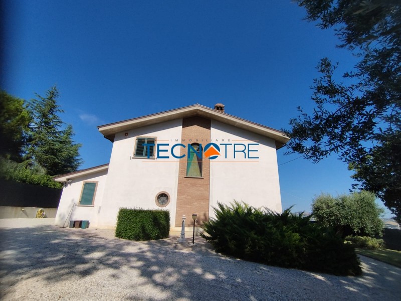 Dettagli: Corropoli Zona Badia Villa Unifamiliare Antisismica