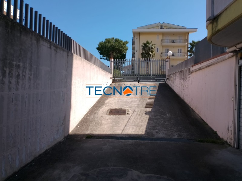 Dettaglio 19: Alba Adriatica Zona Basciani Trilocale con Giardino e Garage