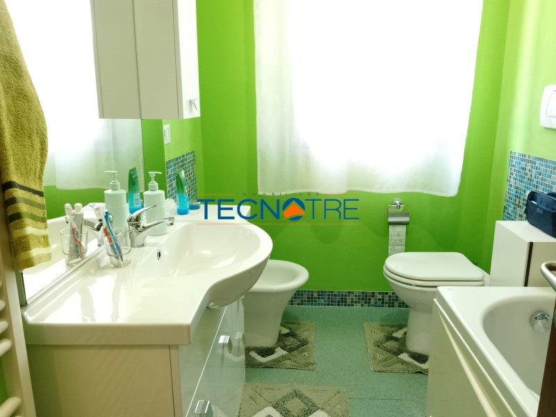 Dettaglio 17: Alba Adriatica Zona Basciani Trilocale con Giardino e Garage