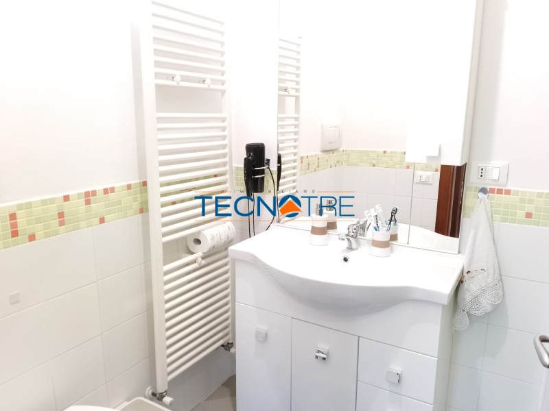 Dettaglio 18: Alba Adriatica Zona Basciani Trilocale con Giardino e Garage