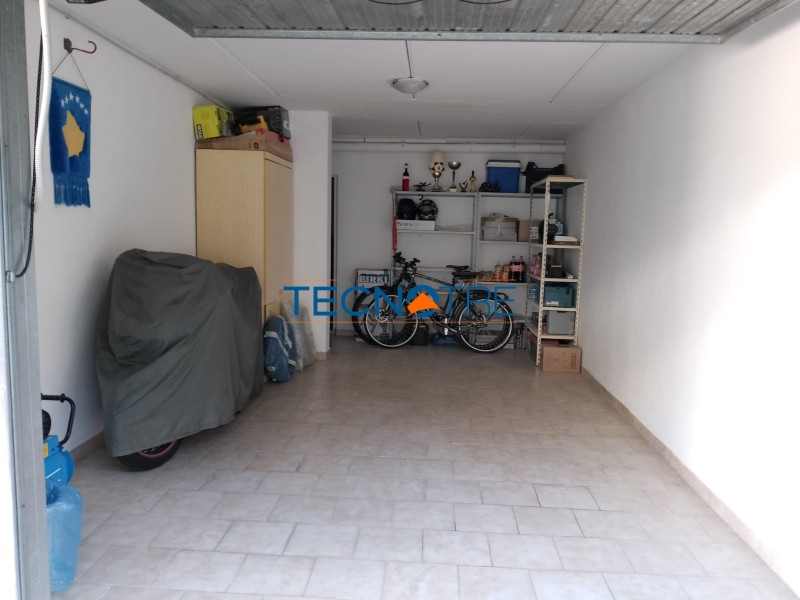 Dettaglio 20: Alba Adriatica Zona Basciani Trilocale con Giardino e Garage