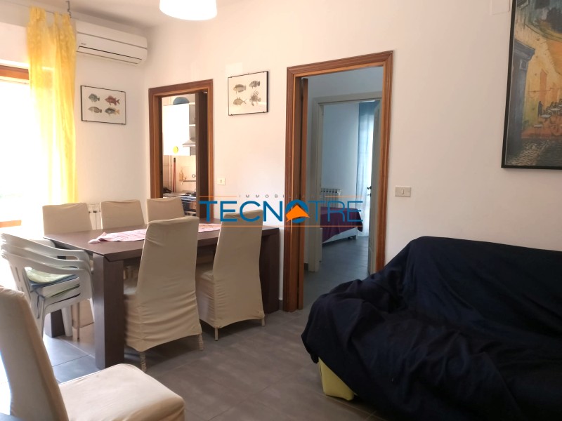 Dettagli: Martinsicuro Trilocale Piano Rialzato con Vista Mare Laterale