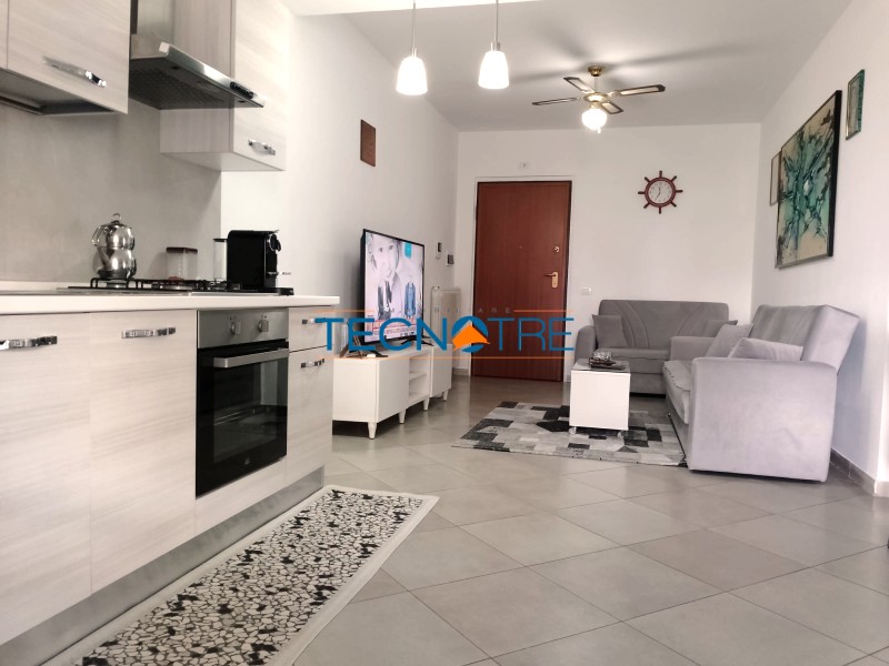 Dettagli: Alba Adriatica Zona Basciani Trilocale con Giardino e Garage