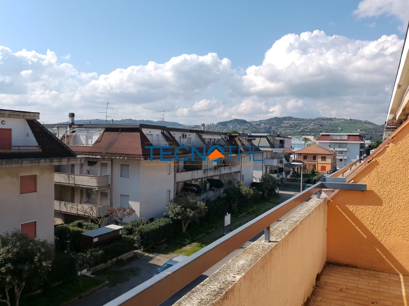 Dettaglio 6: Martinsicuro Bilocale Vista Mare e Monti