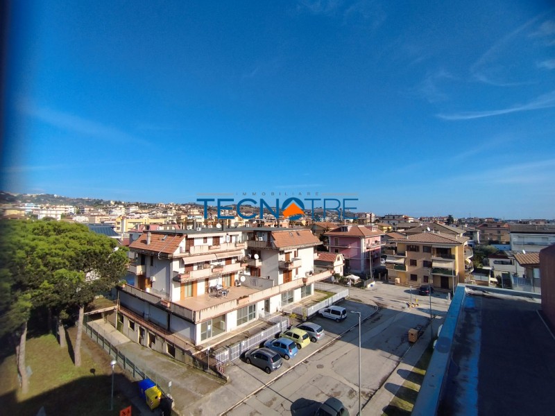 Dettaglio 8: Centobuchi Quadrilocale Ristrutturato