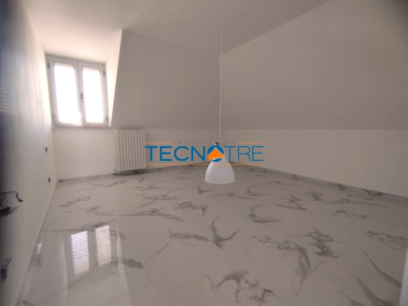 Dettaglio 11: Centobuchi Quadrilocale Ristrutturato