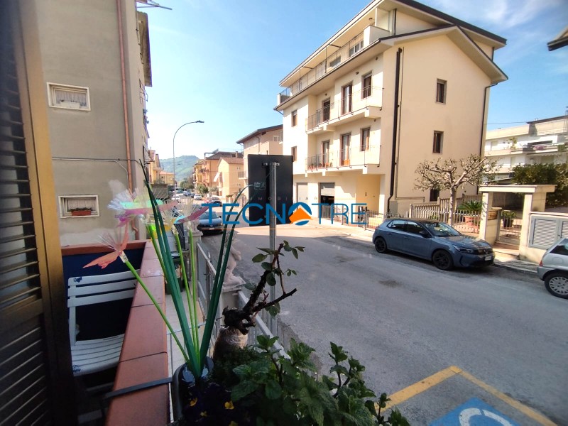 Dettaglio 17: Centobuchi Quadrilocale con Garage e Area Esterna