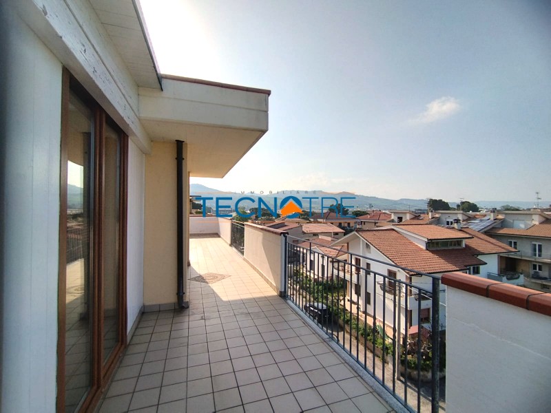 Dettaglio 30: Martinsicuro Attico Trilocale Vista Mare e Monti