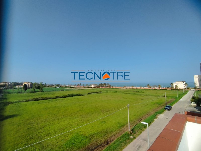 Dettagli: Martinsicuro Attico Trilocale Vista Mare e Monti