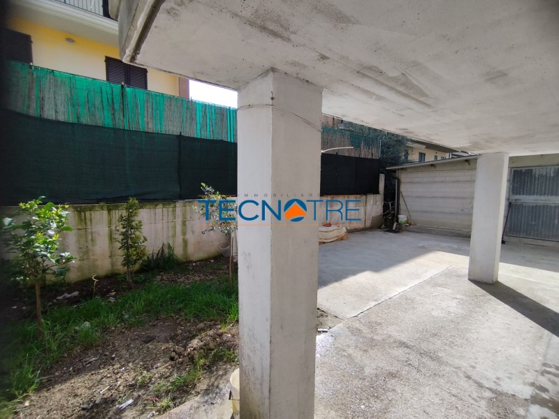 Dettaglio 27: Centobuchi Quadrilocale con Garage e Area Esterna