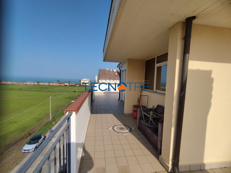 Dettaglio 37: Martinsicuro Attico Trilocale Vista Mare e Monti