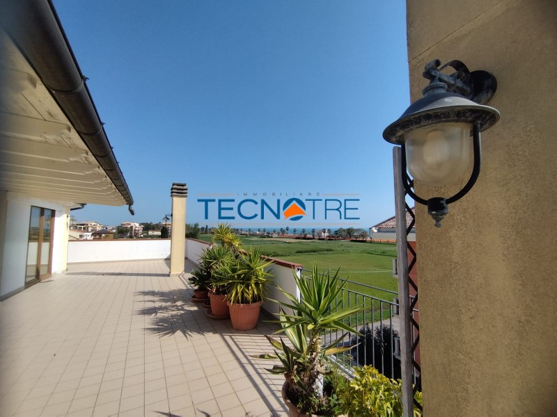 Dettaglio 38: Martinsicuro Attico Trilocale Vista Mare e Monti