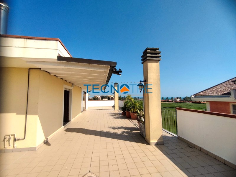 Dettaglio 9: Martinsicuro Attico Trilocale Vista Mare e Monti