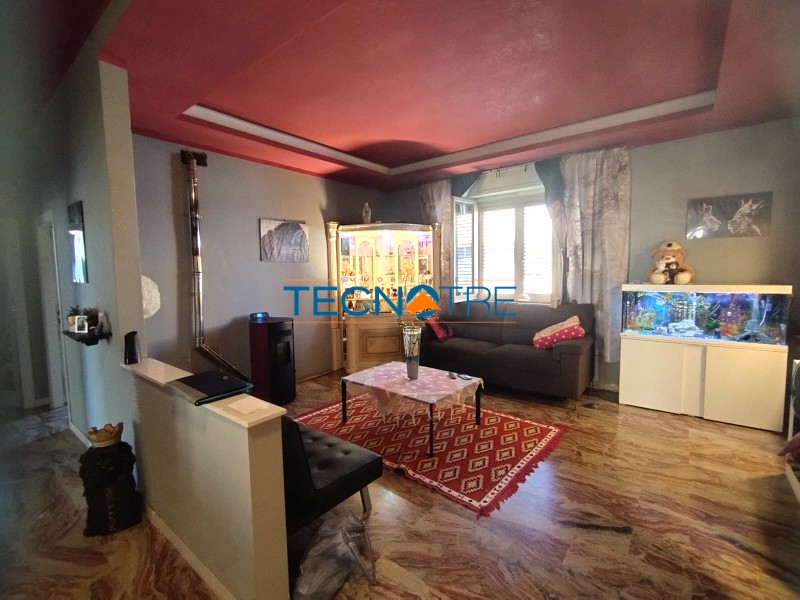 Dettaglio 9: Centobuchi Quadrilocale con Garage e Area Esterna