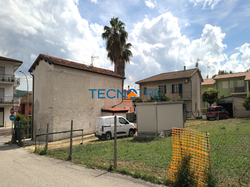 Dettagli: Colli del Tronto Terreno Edificabile