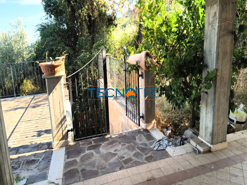 Dettagli: Monsampolo del Tronto Casa Singola