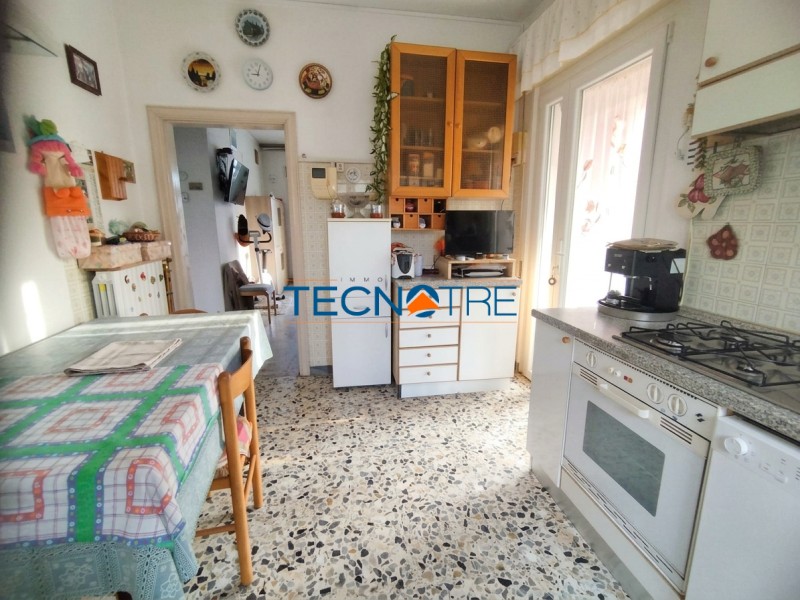 Dettaglio 14: Tortoreto Casa Singola con Annessi e Terreno Agricolo